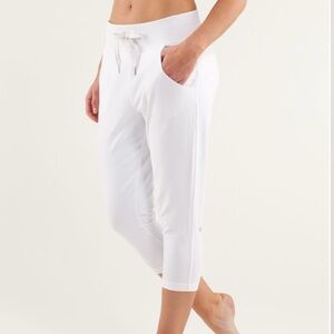 Lululemon Free Fall Crop Pants White Size 6